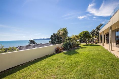 Photo of property in 3 The Palms, Raumati Beach, Paraparaumu, 5032