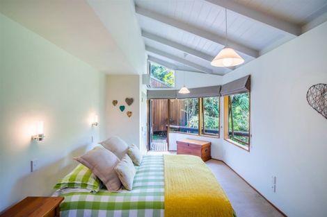 Photo of property in 50 Braemar Road, Castor Bay, Auckland, 0620