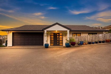 Photo of property in 84e Woodland Road, Johnsonville, Wellington, 6037
