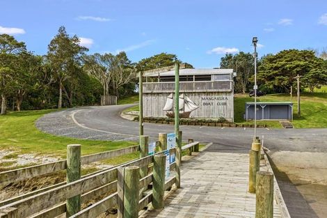 Photo of property in 3884 Kaipara Coast Highway, Mangakura, 0984