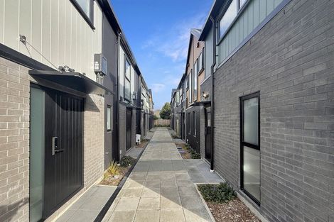 Photo of property in 5/6 Victoria Street, Ebdentown, Upper Hutt, 5018