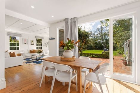 Photo of property in 54 Fendalton Road, Fendalton, Christchurch, 8014