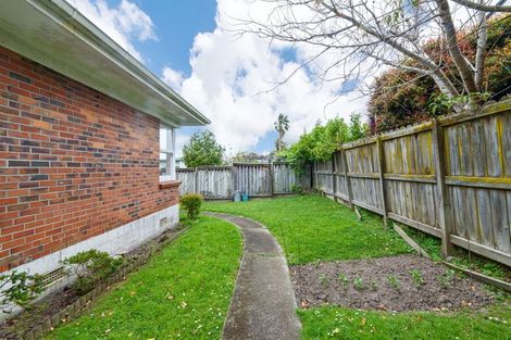 Photo of property in 2/49 Corunna Road, Milford, Auckland, 0620