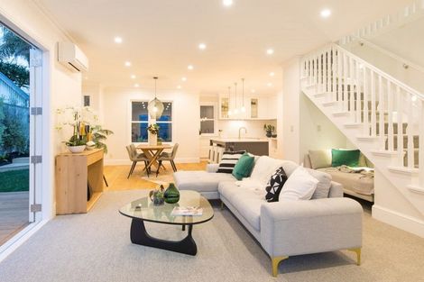 Photo of property in 5a Derwent Street, Morningside, Auckland, 1022