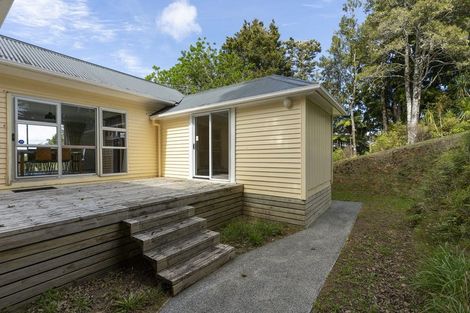 Photo of property in 37 Ngapuke Lane, Parua Bay, Onerahi, 0192