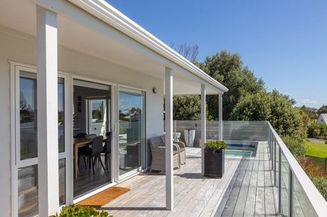 Photo of property in 11 Palm Parade, Riversdale Beach, Masterton, 5872