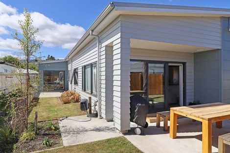Photo of property in 4 Grovedale Square, Wainuiomata, Lower Hutt, 5014