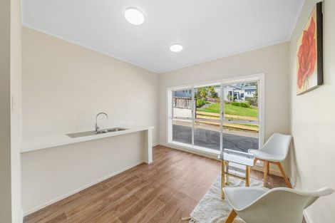 Photo of property in 105 Donald Street, Karori, Wellington, 6012