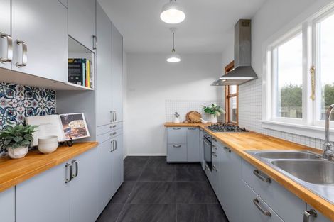 Photo of property in 10 Frankleigh Street, Somerfield, Christchurch, 8024