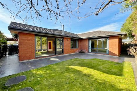 Photo of property in 2/82 Middleton Road, Upper Riccarton, Christchurch, 8041
