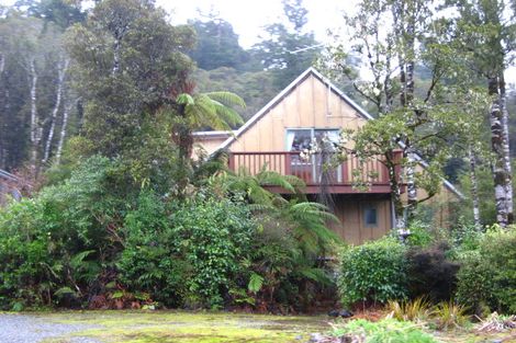 Photo of property in 15 Korua Street, Moana, 7872