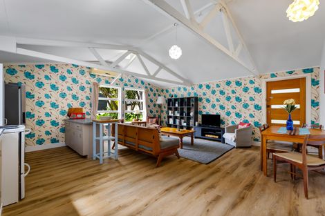 Photo of property in 72 Oneriri Road, Kaiwaka, 0573