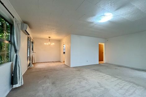 Photo of property in 7 Palmetto Place, Goodwood Heights, Auckland, 2105
