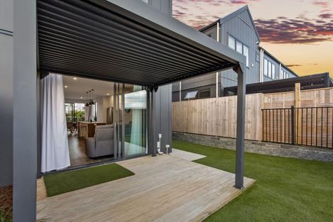 Photo of property in 102 Tarapuka Road, Westgate, Auckland, 0814