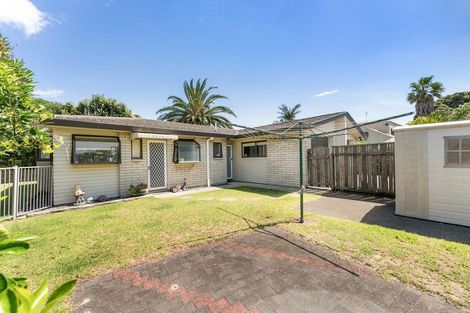 Photo of property in 1 Hart Street, Mount Maunganui, 3116