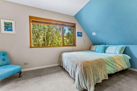 Photo of property in 37 Kiteroa Terrace, Rothesay Bay, Auckland, 0630