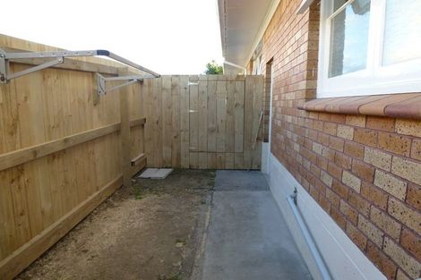 Photo of property in 10 Archmillen Avenue, Pakuranga Heights, Auckland, 2010