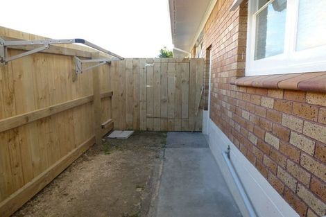 Photo of property in 10 Archmillen Avenue, Pakuranga Heights, Auckland, 2010