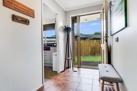 Photo of property in 28 Antrim Place, Nawton, Hamilton, 3200