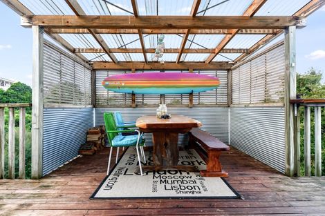 Photo of property in 2 Point Street, Raglan, 3225