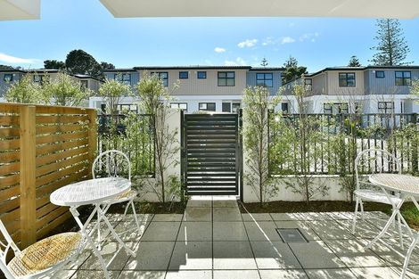 Photo of property in 4/445 Hibiscus Coast Highway, Orewa, 0931