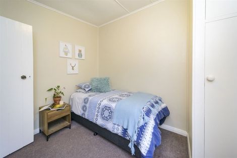 Photo of property in 30 Lyndhurst Street, Takaro, Palmerston North, 4412