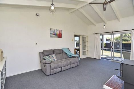 Photo of property in 9 Wallace Place, Rangiora, 7400