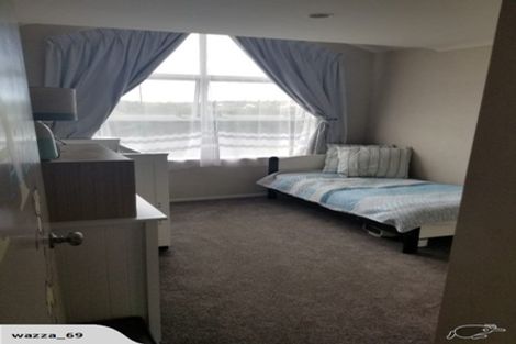 Photo of property in 33 Savona Drive, Flat Bush, Auckland, 2016