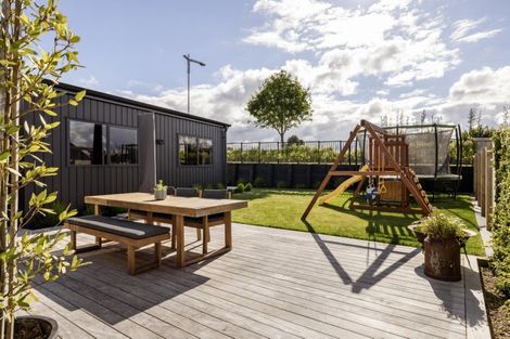 Photo of property in 1 Kiritiana Close, Pyes Pa, Tauranga, 3112