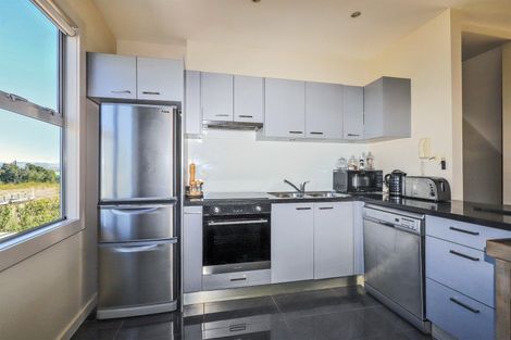 Photo of property in The Terraces, 18/9 Humber Street, Pandora, Napier, 4110