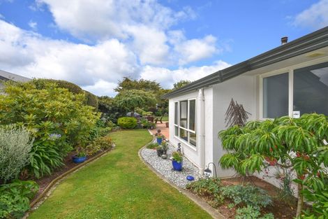 Photo of property in 16 Silverstream Drive, Mosgiel, 9024
