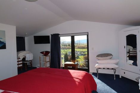 Photo of property in 14 Golden Road, Springvale, Alexandra, 9393