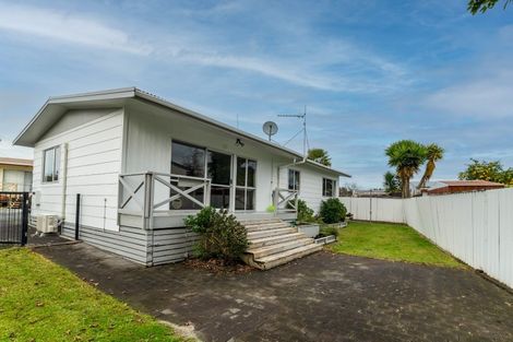 Photo of property in 9b Emma Place, Pukete, Hamilton, 3200