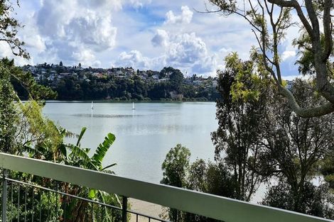 Photo of property in 5 Chapman Road, Te Atatu Peninsula, Auckland, 0610