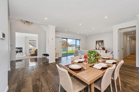 Photo of property in 11 Castleton Way, Flagstaff, Hamilton, 3210