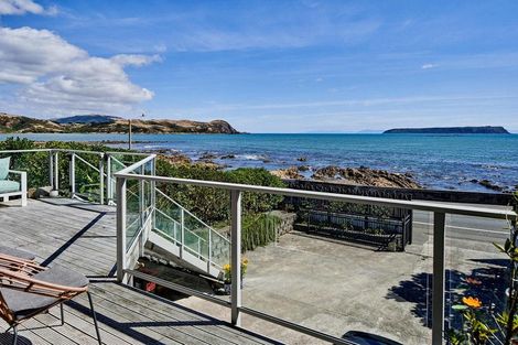 Photo of property in 25 Sunset Parade, Plimmerton, Porirua, 5026