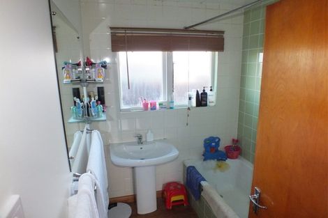 Photo of property in 3 Colac Street, Avondale, Christchurch, 8061