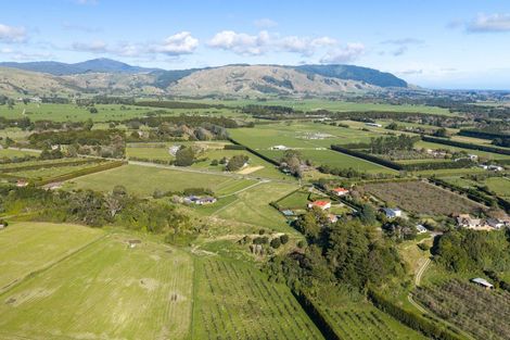 Photo of property in 165 Otaki Gorge Road, Hautere, 5582