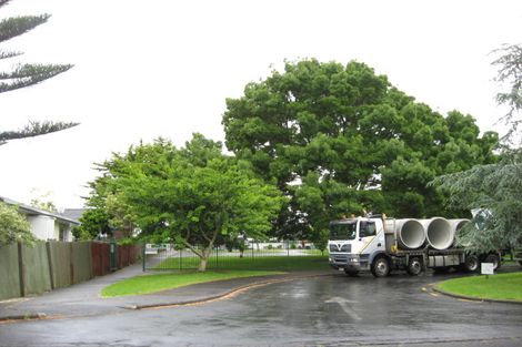 Photo of property in 81 Chichester Drive, Rosehill, Papakura, 2113