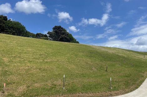 Photo of property in 14 Starlight Place, Langs Beach, 0582