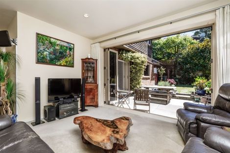 Photo of property in 47 Auld Street, Torbay, Auckland, 0630