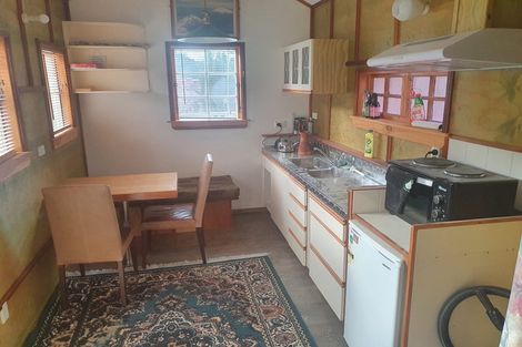 Photo of property in 64 Kent Street, Picton, 7220