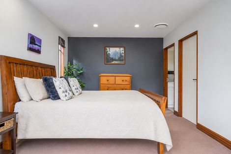 Photo of property in 30 Oaklands Drive, Cambridge, 3434