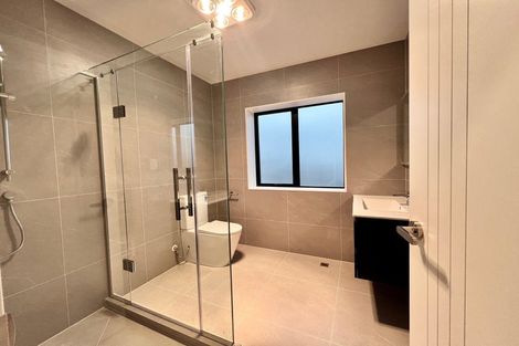 Photo of property in 16 Kiokio Place, Swanson, 0614