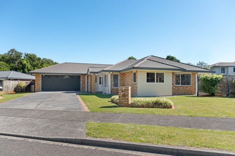 Photo of property in 4 Adam Lile Drive, Highlands Park, New Plymouth, 4312