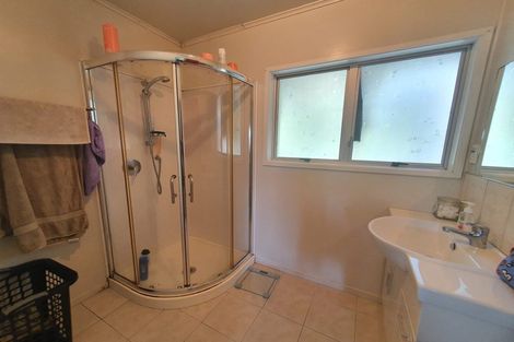 Photo of property in 4/11a Bayside Avenue, Te Atatu Peninsula, Auckland, 0610