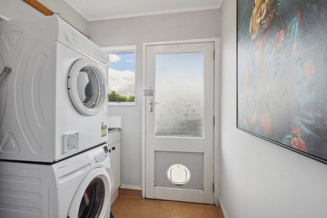 Photo of property in 25 Crispe Road, Clarks Beach, 2122