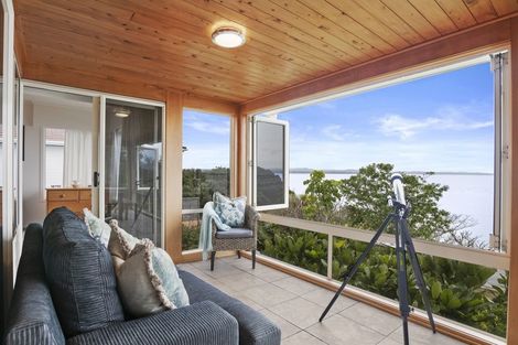 Photo of property in 4 Crispe Road, Clarks Beach, 2122