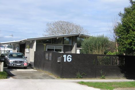 Photo of property in 16 Buick Crescent, Awapuni, Palmerston North, 4412