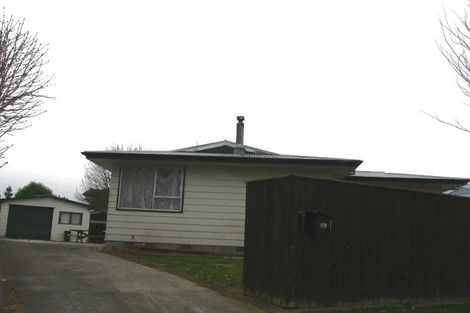 Photo of property in 82 Benmore Avenue, Cloverlea, Palmerston North, 4412